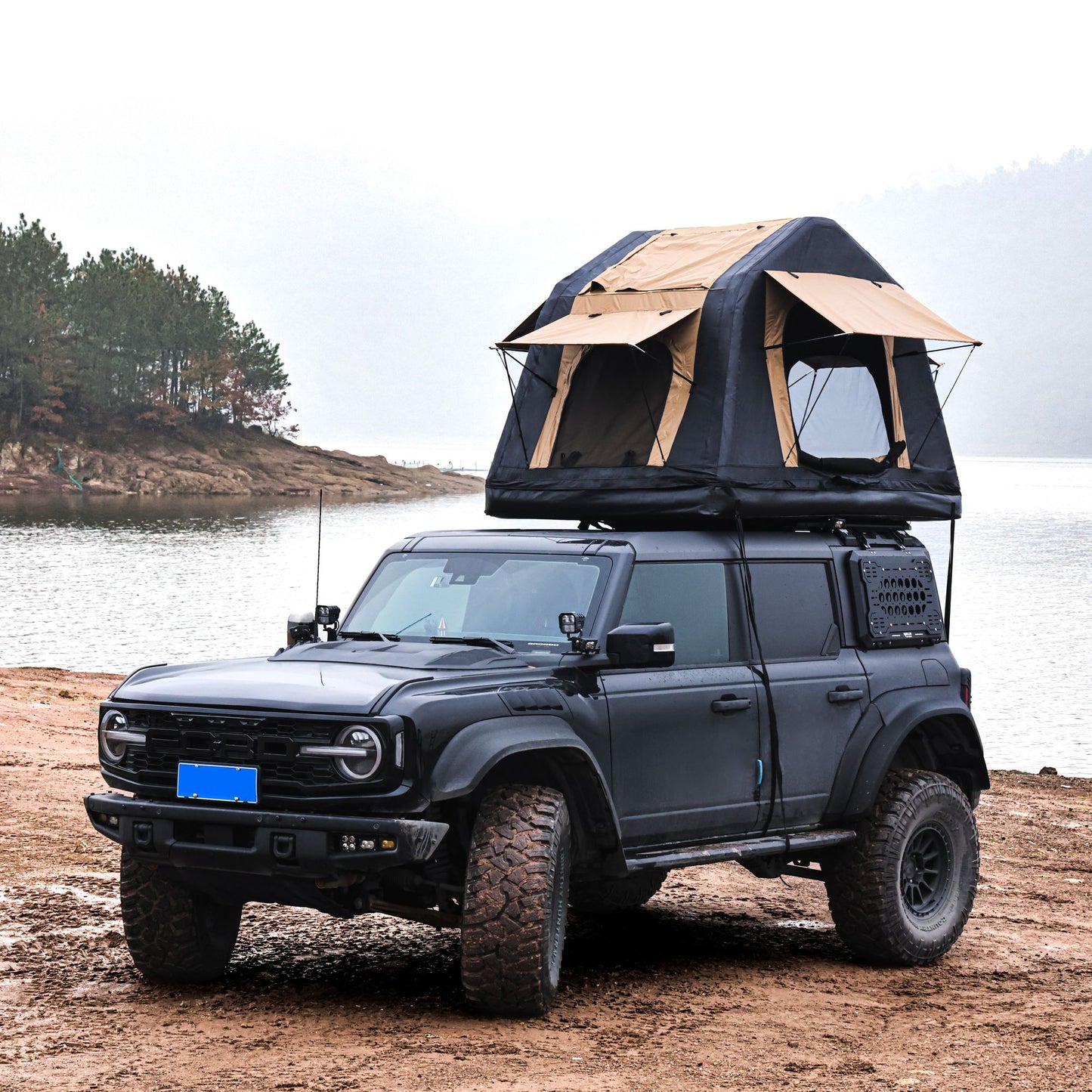 Roof Inflatable Tent – Amphibious, Versatile, Easy Setup