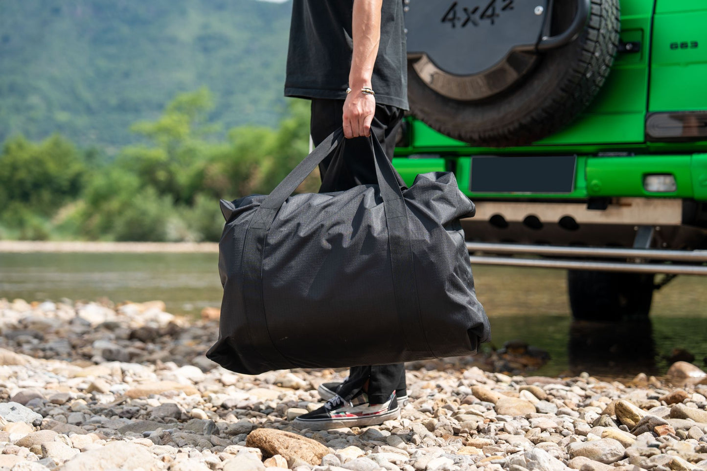 Roof Inflatable Tent – Amphibious, Versatile, Easy Setup