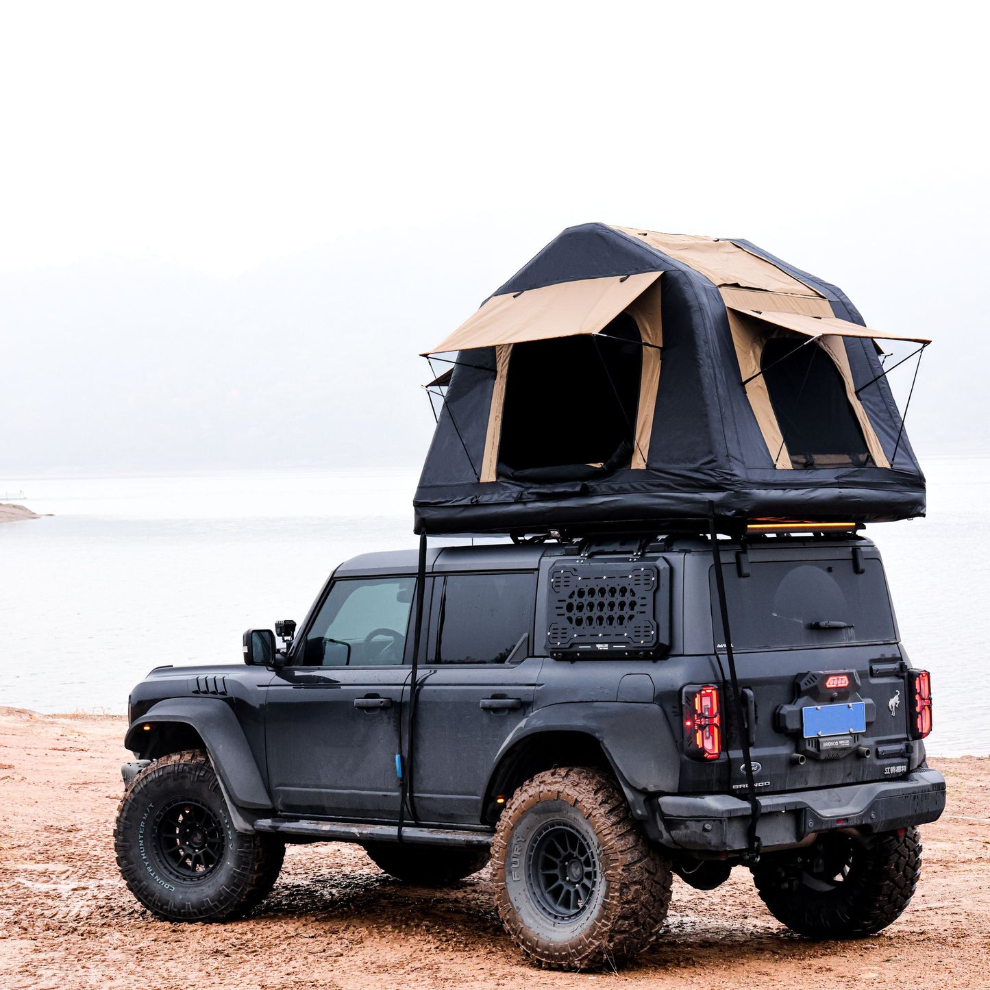 Roof Inflatable Tent – Amphibious, Versatile, Easy Setup