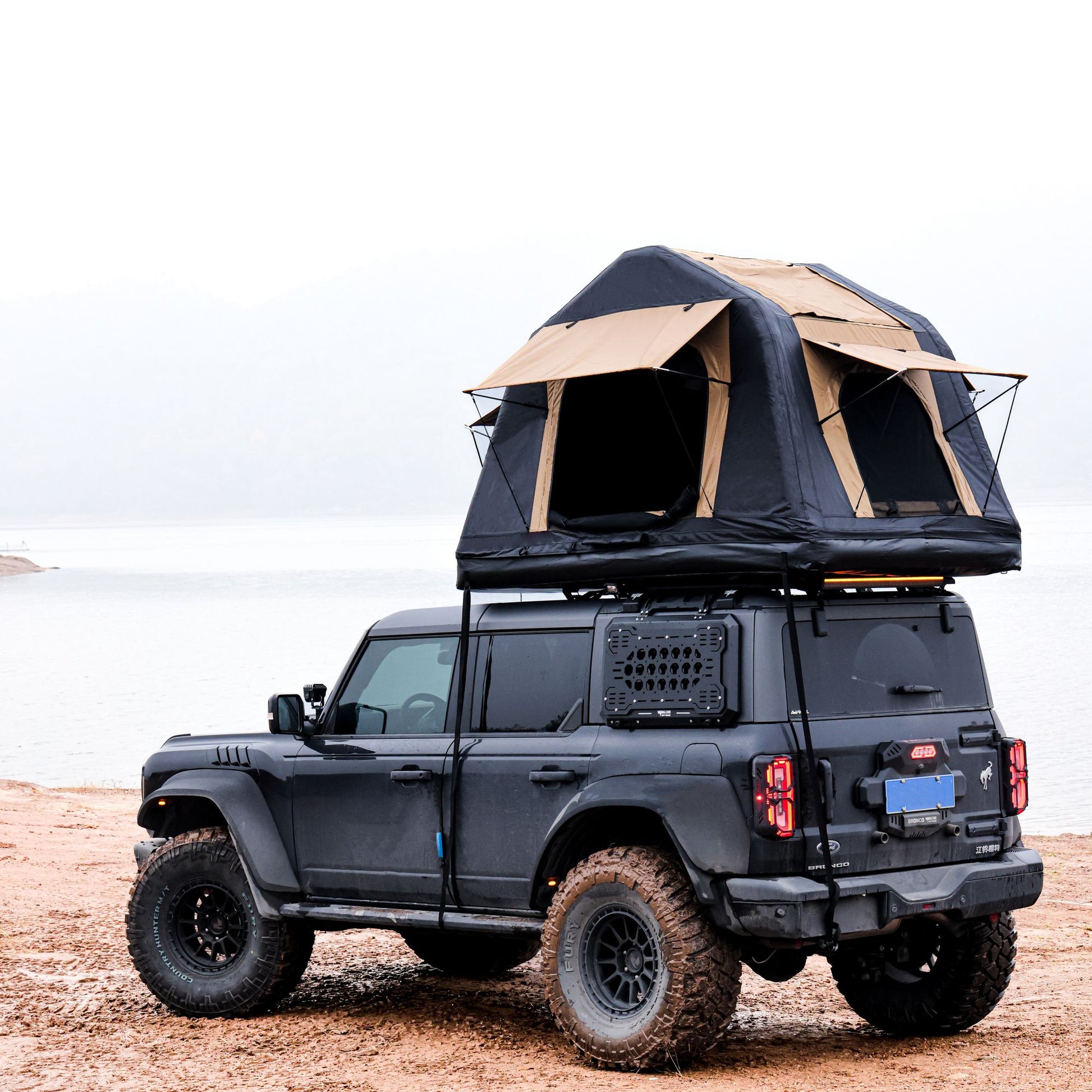 Roof Inflatable Tent – Amphibious, Versatile, Easy Setup